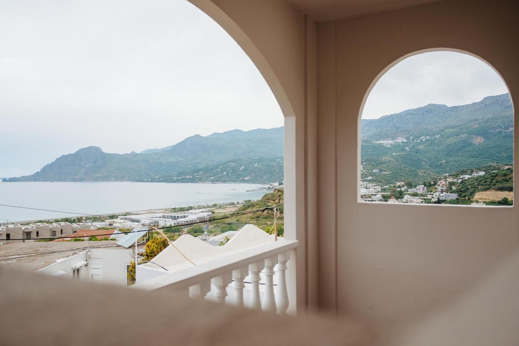 Finikas Apartments プラキアス エクステリア 写真