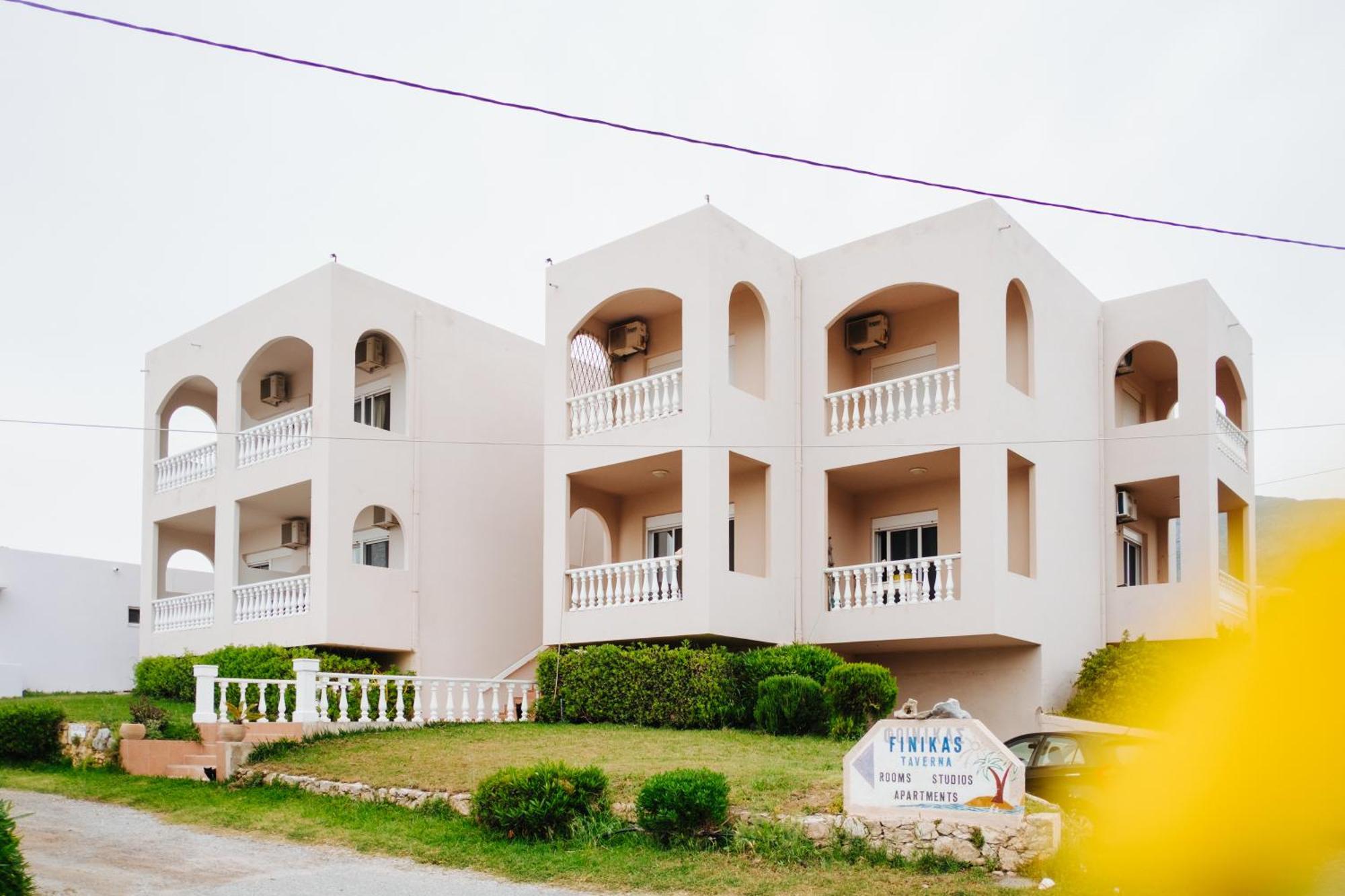 Finikas Apartments プラキアス エクステリア 写真