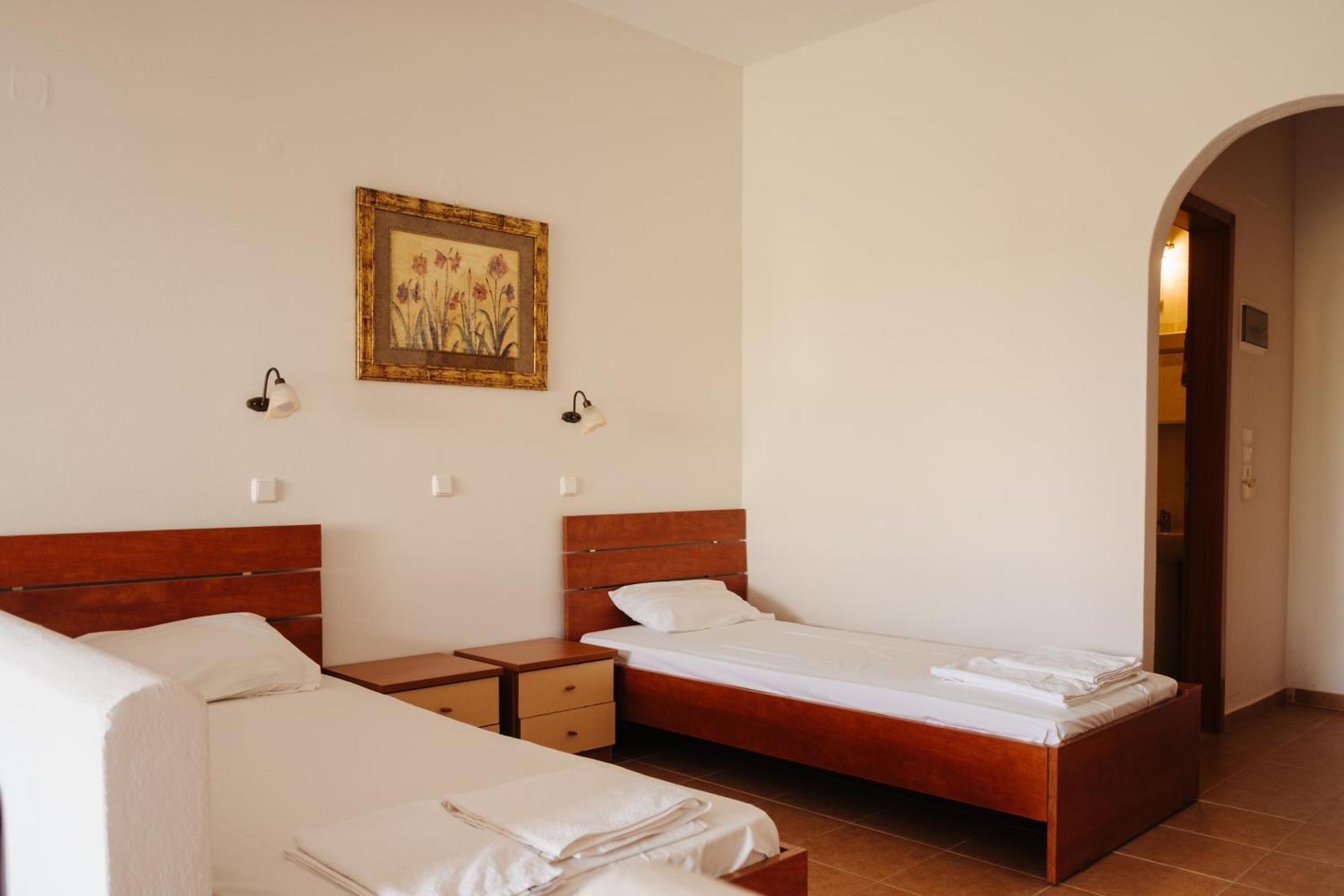 Finikas Apartments プラキアス エクステリア 写真