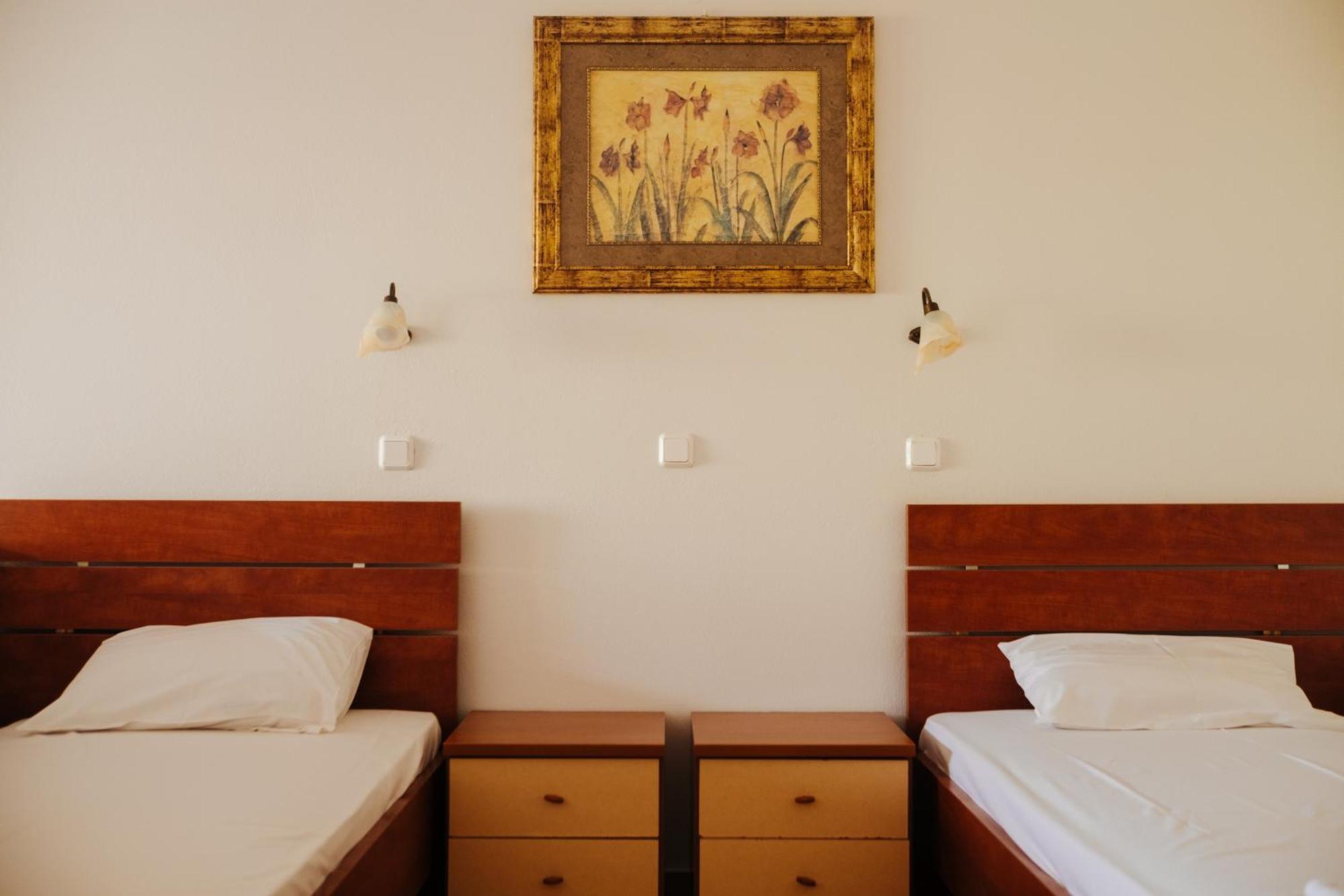 Finikas Apartments プラキアス エクステリア 写真