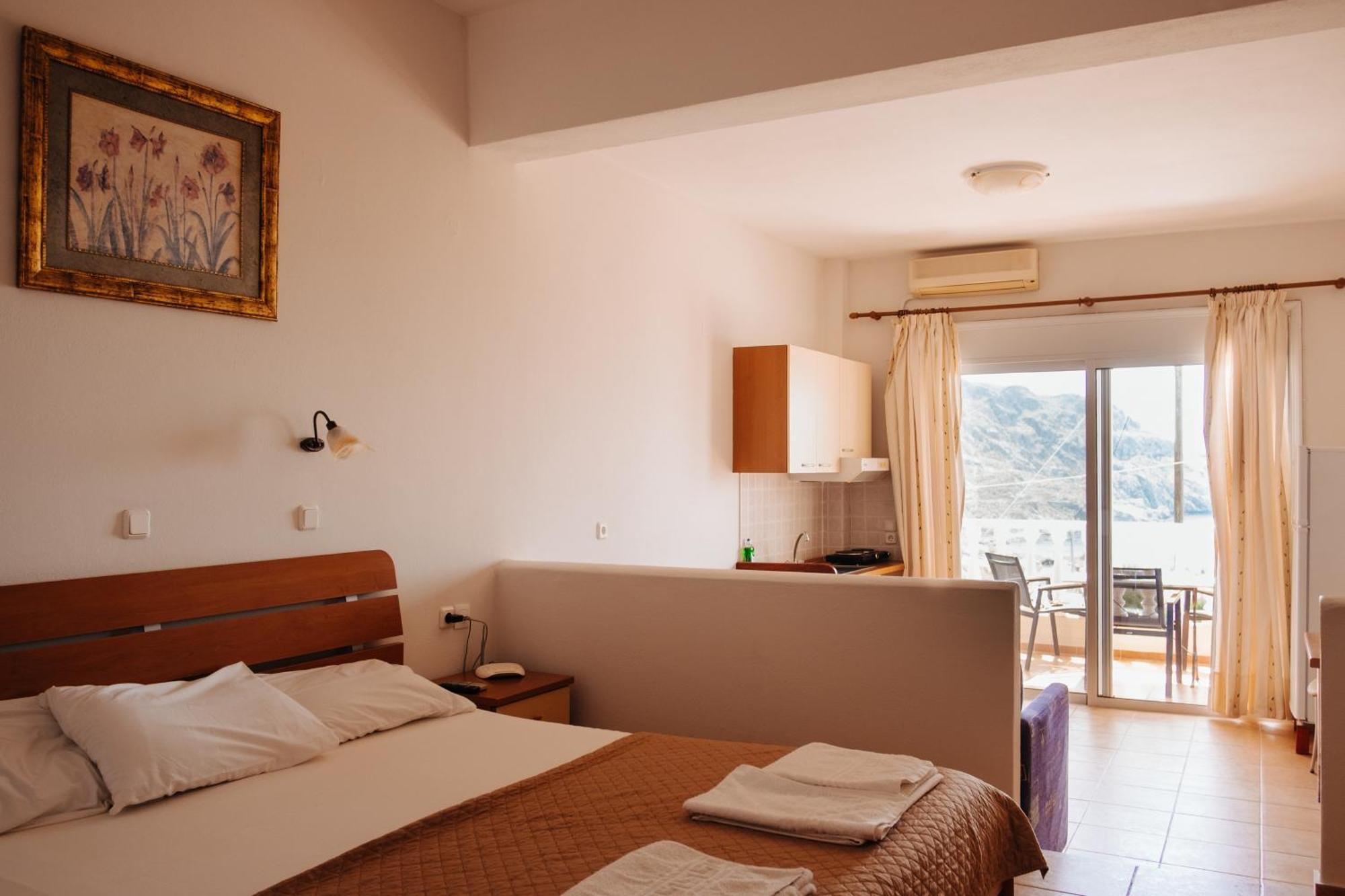Finikas Apartments プラキアス エクステリア 写真