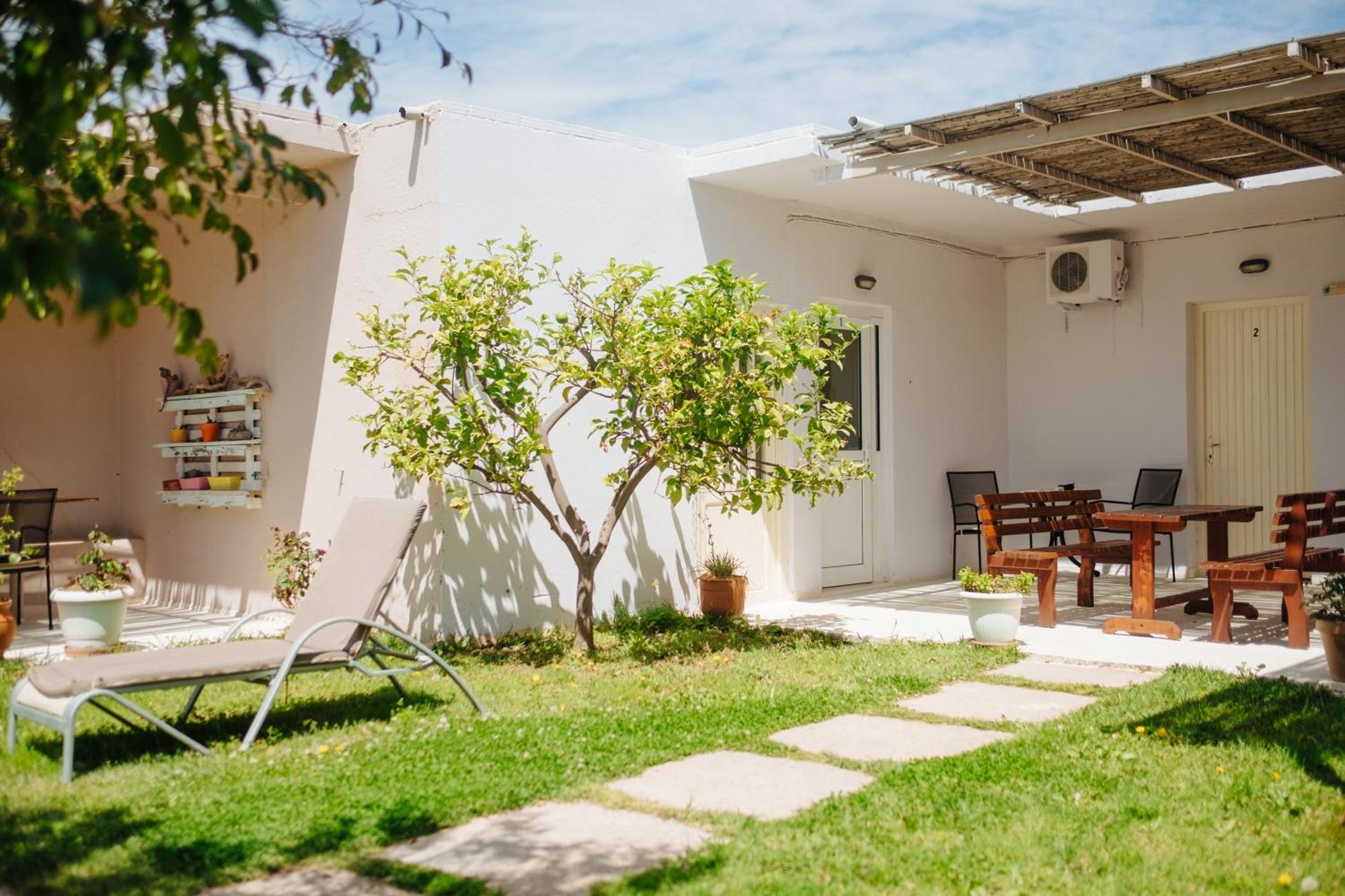 Finikas Apartments プラキアス エクステリア 写真