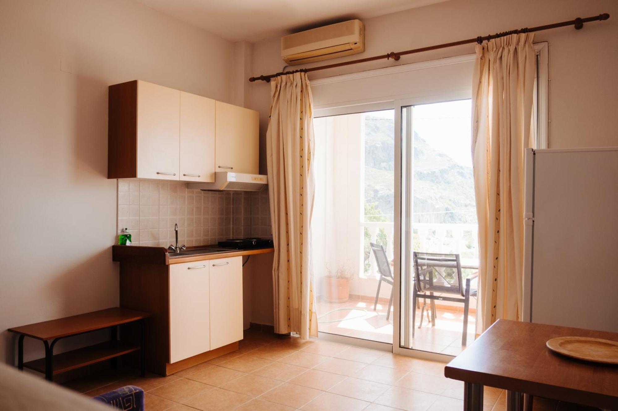 Finikas Apartments プラキアス エクステリア 写真