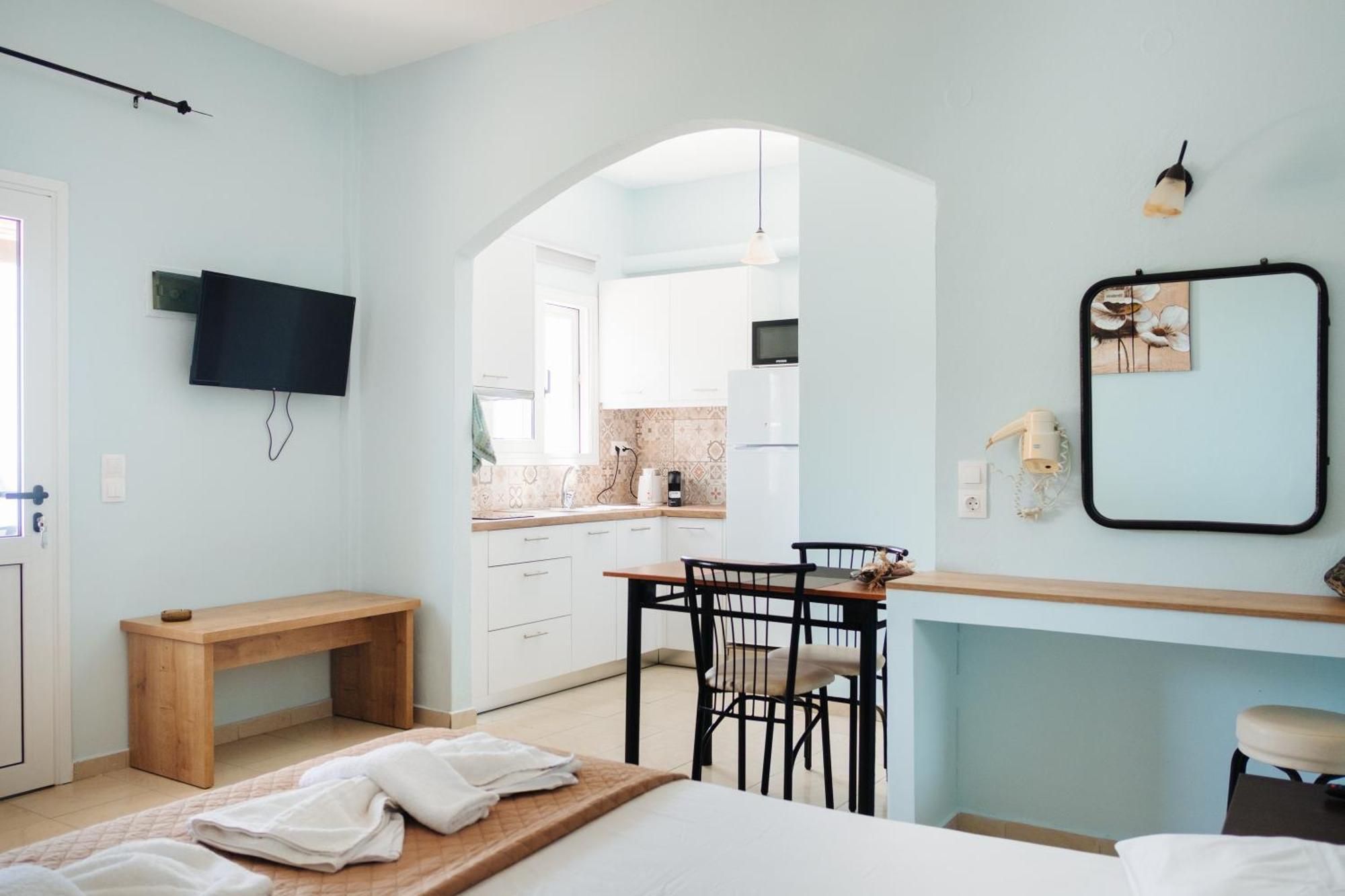 Finikas Apartments プラキアス エクステリア 写真