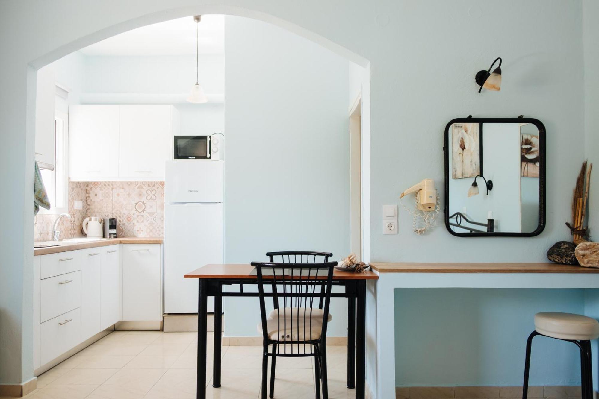 Finikas Apartments プラキアス エクステリア 写真